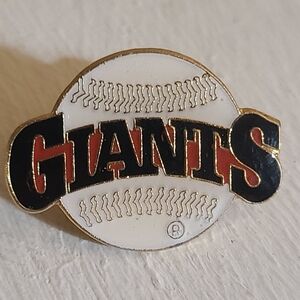 San Francisco Giants Baseball Vintage 1985 Souvenir Lapel Pin - Ball Logo Fan